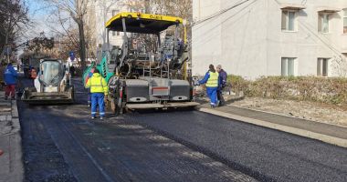 Stire din Social : Continuă lucrările de reabilitare a tramei stradale în cartierele orașului Constanţa