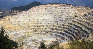 Stire din Social : Gabriel Resources cere DESPĂGUBIRI COLOSALE României pentru Roșia Montană