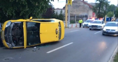 GALERIE FOTO / ACCIDENT RUTIER SPECTACULOS pe bulevardul Mamaia - 4