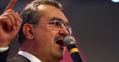 Stire din Politică-Administrație : Mama lui Miron Mitrea, audiată la Tribunal