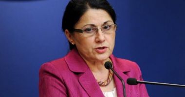 Stire din Politică-Administrație : Ecaterina Andronescu se pregătește să candideze la alegerile prezidențiale