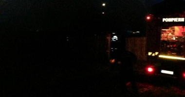 UPDATE. INCENDIU DEVASTATOR! CASĂ ARSĂ DIN TEMELII, DIN CAUZA UNUI FULGER - 2