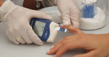 Stire din Sănătate : Testările gratuite de glicemie continuă până diseară pe litoral