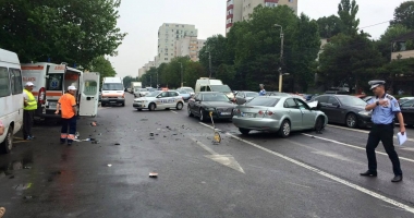 GALERIE FOTO. GRAV ACCIDENT RUTIER ÎN CONSTANȚA. CINCI VICTIME! A INTERVENIT DESCARCERAREA - 3