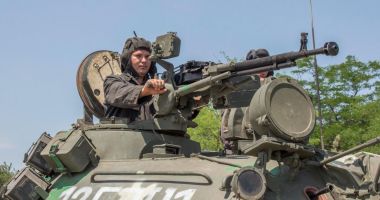Stire din Eveniment : Tancuri, artilerie, infanterie. De mâine, începe "dansul"