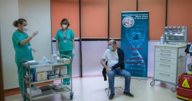 GALERIE FOTO / Traian Băsescu s-a vaccinat - 5