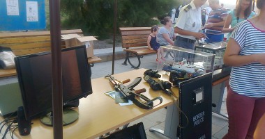 Galerie FOTO. Salvări pe mare și urmăriri de șalupe cu emigranți, de Ziua Marinei Române - 3