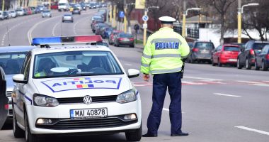 Stire din Eveniment : Polițiști din Constanța, găsiți incompatibili de ANI