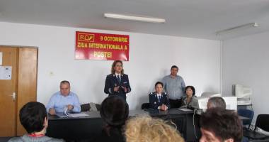 Stire din Eveniment : Polițiștii și poștașii fac front comun împotriva celor care-i escrochează pe bătrânii din Constanța