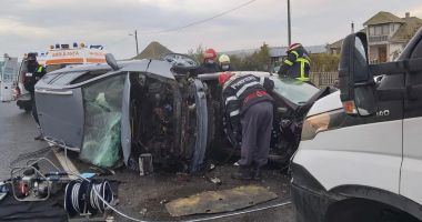 MAȘINI FĂCUTE PRAF, MAI MULTE VICTIME AJUNSE LA SPITAL! - 3