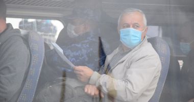FOCAR DE COVID pe fregata „Regina Maria”. IMAGINI de la debarcarea militarilor, duși la Spitalul Militar „Portul” - 8