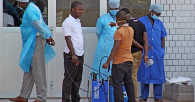 Stire din Actualitate : Panică pe aeroportul din Istanbul: O femeie suspectată de Ebola, plasată în carantină