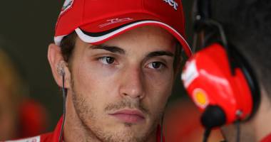 Stire din Sport Internațional : Jules Bianchi a ieșit din coma artificială și a fost transportat în Franța