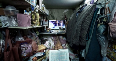 IMAGINI INCREDIBILE DIN APARTAMENTELE "SICRIU" / Cum e viața cu masa lângă WC și sârma de rufe deasupra aragazului - 3