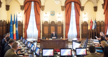 Stire din Politică-Administrație : A început ședința CSAT. Ce subiecte sunt pe ordinea de zi