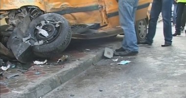 Accident rutier GRAV în județul Constanța. Un TIR a spulberat o DACIA! Galerie FOTO și VIDEO - 8