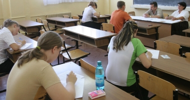 Stire din Cultură-Educație : SCHIMBĂRI LA EXAMENE. Se modifică regulile pentru contestații
