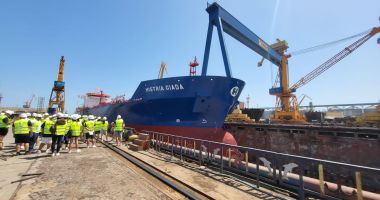Școala de vară în Șantierul Naval Constanța. 58 de elevi și studenți vizitează nava Histria Giada - 11