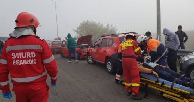 GALERIE FOTO / ACCIDENT GRAV PE AUTOSTRADA SOARELUI. 3 morti, 60 răniti. S-A ACTIVAT CODUL ROSU - 11