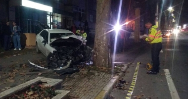 GALERIE FOTO / ACCIDENT RUTIER GRAV pe bulevardul Mamaia - 4