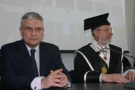 Stire din Cultură-Educație : Daniel Dăianu le-a "predat" șaguniștilor un cod de morală în vremuri de criză