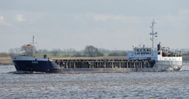 Stire din Eveniment : 14 marinari au fost răniți în urma coliziunii dintre două nave