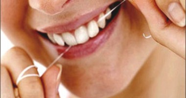 Stire din Cetățenești : Ce riști dacă nu folosești corect ața dentară