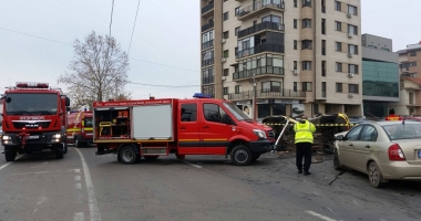 Galerie foto. GRAV ACCIDENT RUTIER LA CONSTANȚA, în dreptul Academiei Navale. Două persoane încarcerate - 3