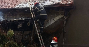Galerie FOTO-VIDEO. Incendiu puternic în spatele Tribunalului din Medgidia - 3