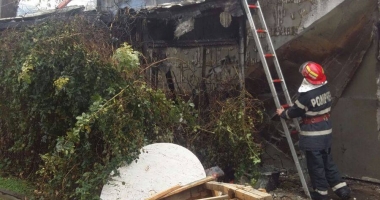 Galerie FOTO-VIDEO. Incendiu puternic în spatele Tribunalului din Medgidia - 5