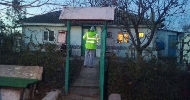 UPDATE / IMAGINI DE GROAZĂ LA CONSTANȚA. UN BĂRBAT ȘI-A UCIS SOȚIA CU BESTIALITATE, DUPĂ CARE S-A SPÂNZURAT - 3