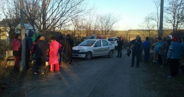 UPDATE / IMAGINI DE GROAZĂ LA CONSTANȚA. UN BĂRBAT ȘI-A UCIS SOȚIA CU BESTIALITATE, DUPĂ CARE S-A SPÂNZURAT - 5