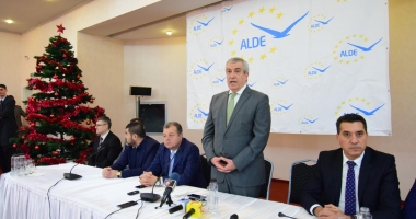 Liderii ALDE, mesaj de la Constanța: "Principalul obiectiv, pe care ALDE și l-a asumat, este legat de investiții" - 3
