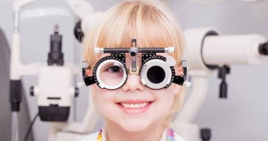 Dezinteres! Doar 4 din 10 părinți și-au dus copiii la medicul oftalmolog în ultimul an