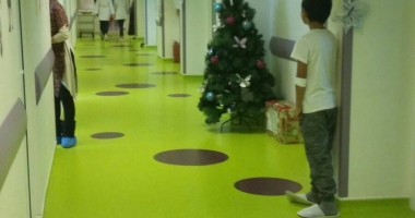Galerie foto / Secția de Pediatrie din Spitalul Județean Constanța, pregătită de sărbători - 5