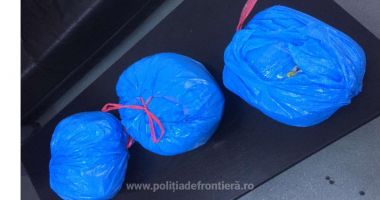 3,5 kilograme de canabis, descoperite în rucsacul unui bărbat