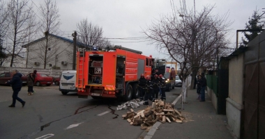 IMAGINI DRAMATICE / EXPLOZIE PUTERNICĂ LA CONSTANȚA. O femeie a fost scoasă de sub dărâmături - 3