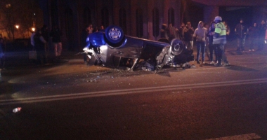 Galerie FOTO/VIDEO. Accident rutier în Constanța. Mașină răsturnată, patru victime - 2
