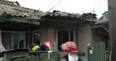 IMAGINI DRAMATICE / EXPLOZIE PUTERNICĂ LA CONSTANȚA. O femeie a fost scoasă de sub dărâmături - 7