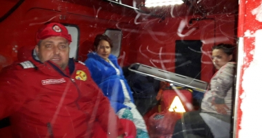 Galerie FOTO - VIDEO. O GRAVIDĂ A NĂSCUT ÎNTR-O ȘENILATĂ A ARMATEI. A adus pe lume un băiețel - 2
