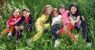 Stire din Cetățenești : Cu burta pe carte din prima zi de vacanță