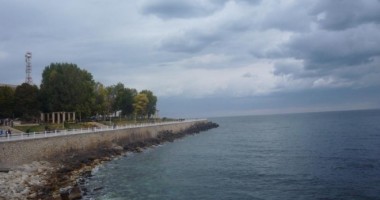 Stire din Social : Ploi și vreme rece, săptămâna aceasta,  la Constanța