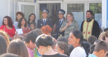 Galerie FOTO. Polițiștii, prezenți la începerea anului școlar - 4