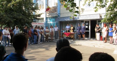 Galerie FOTO. Polițiștii, prezenți la începerea anului școlar - 2