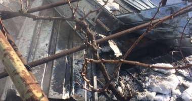 GALERIE FOTO. INCENDIU LA CONSTANȚA! Acoperișul unei case, mistuit de flăcări - 5