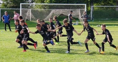 Fotbal / Academia Hagi 2011 a câștigat Campionatul Județean E2