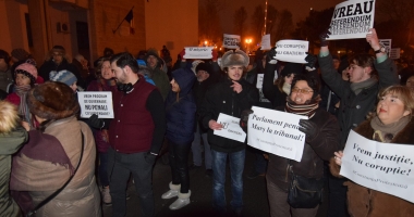 Galerie foto / Constănțenii au protestat împotriva legii amnistiei și grațierii - 11