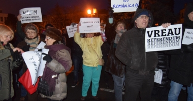 Galerie foto / Constănțenii au protestat împotriva legii amnistiei și grațierii - 8