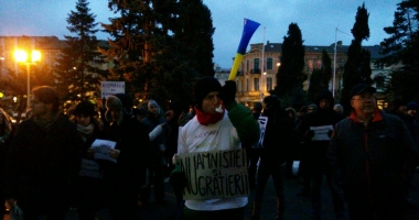 Galerie foto / Constănțenii au protestat împotriva legii amnistiei și grațierii - 13