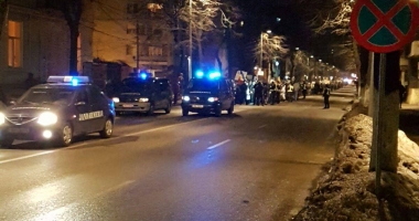 Galerie foto. A PATRA NOAPTE DE PROTESTE LA CONSTANȚA. Oamenii scandează: "DRAG NE-Ai fi în pușcărie" - 7